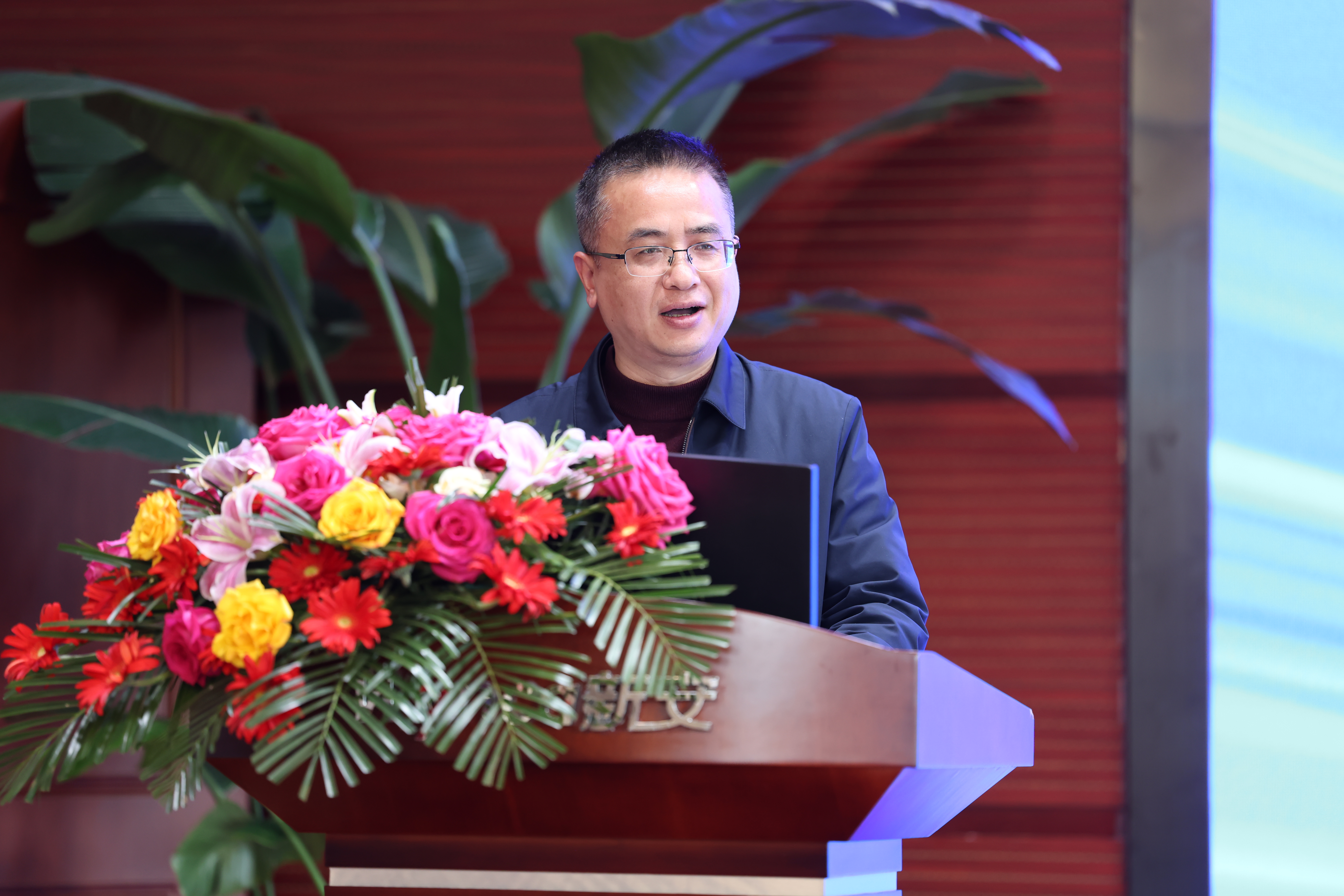 1710121409362055PdAz.jpg 1710121409362055PdAz.jpg