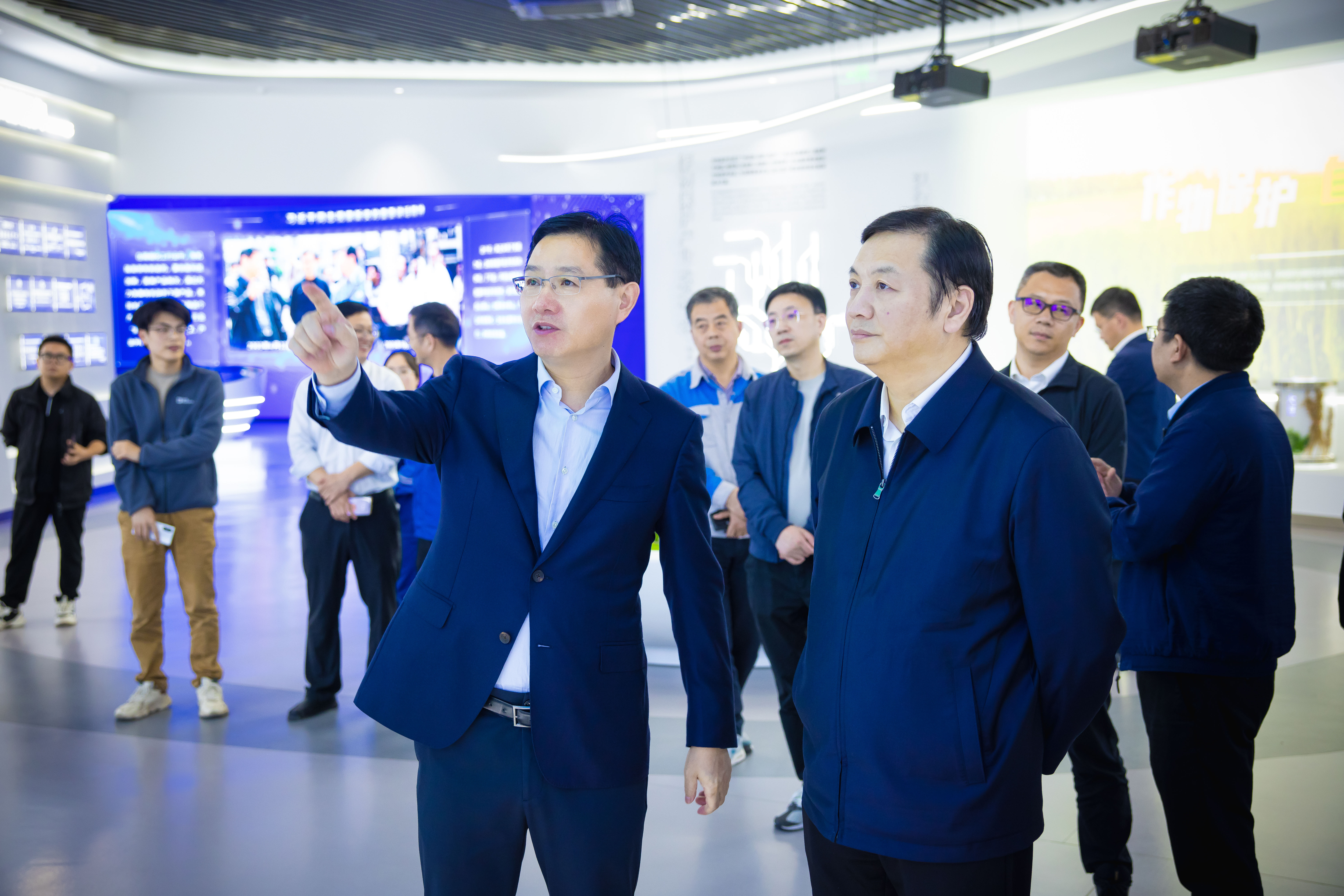 17150677955244289SA7.jpg 17150677955244289SA7.jpg