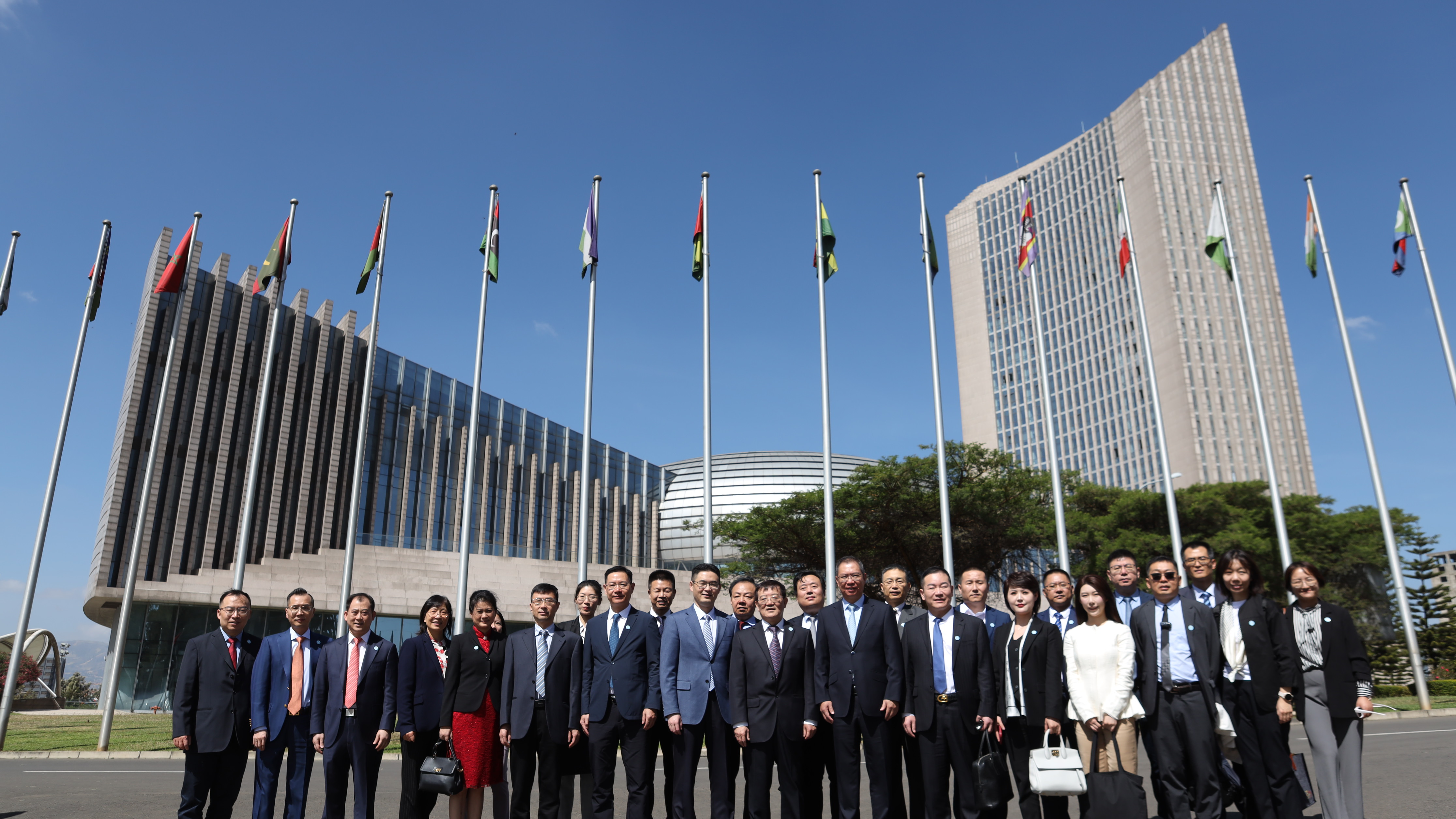 1725870269269317yFV8.jpg 1725870269269317yFV8.jpg