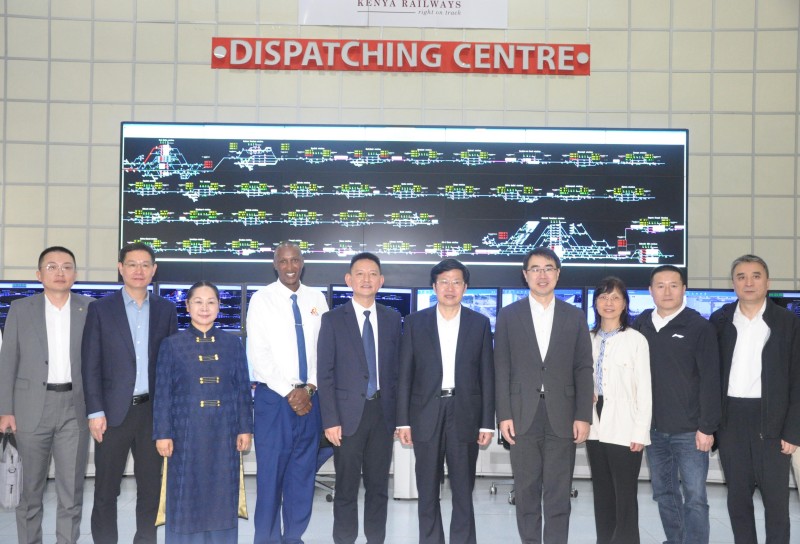 1746585763220751zjA9.jpg dad).jpg