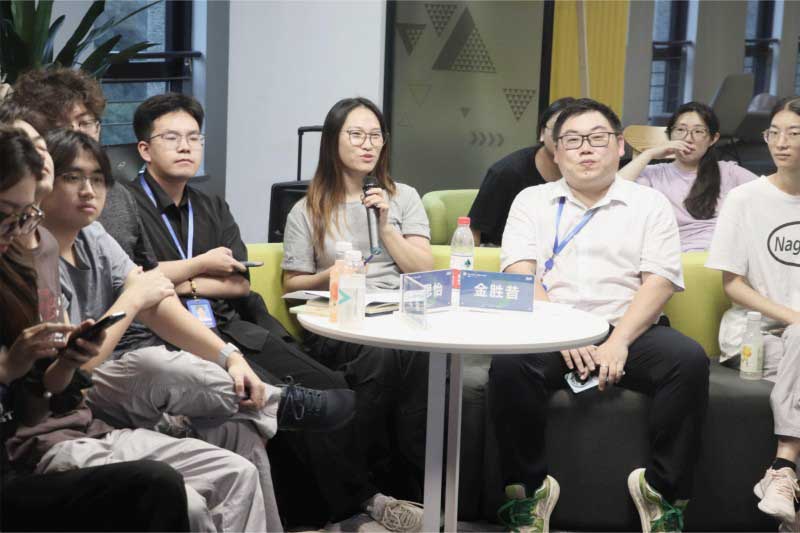 1754037506190980bOyB.jpg IMG_4165.jpg